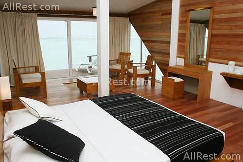 Chaaya Lagoon Hakuraa Huraa 2
